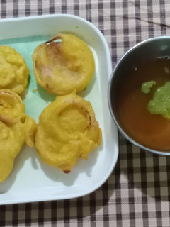 ઓનિયન પકોડા (Onion Pakoda Recipe In Gujarati) રેસીપી મુખ્ય ફોટો