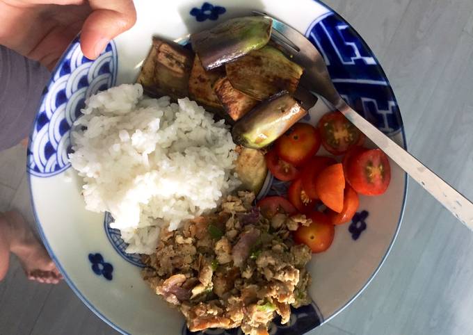 Cara Gampang Menyiapkan [Menu Diet] Classic Sambel Tempe, Bikin Ngiler