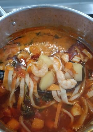 Una foto de Caldo de mariscos