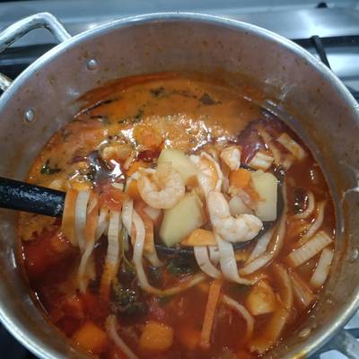 Caldo de mariscos Receta de Jose Luis Gomez Huerta- Cookpad