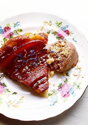 A picture of Caramel Banana Tarte Tatin.