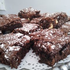 A picture of Yummy, easy Brownies.