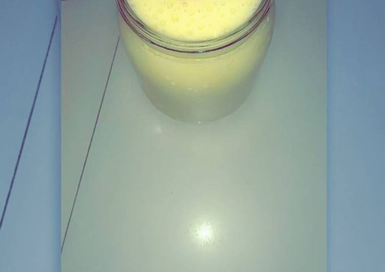 How to Make Favorite Mango and banana smoothie