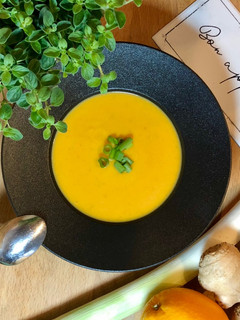 Karotten-Süßkartoffel-Suppe Rezepthauptbild