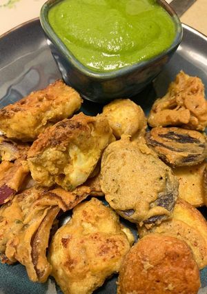 A picture of Mix Pakoras.