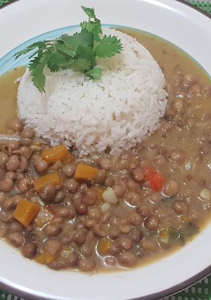 Una foto de Guandules guisado con coco