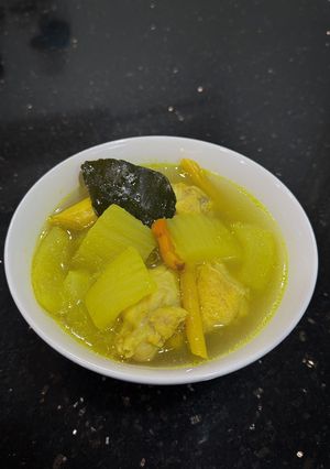 รูปของ ไก่ต้มขมิ้นฟักอ่อน