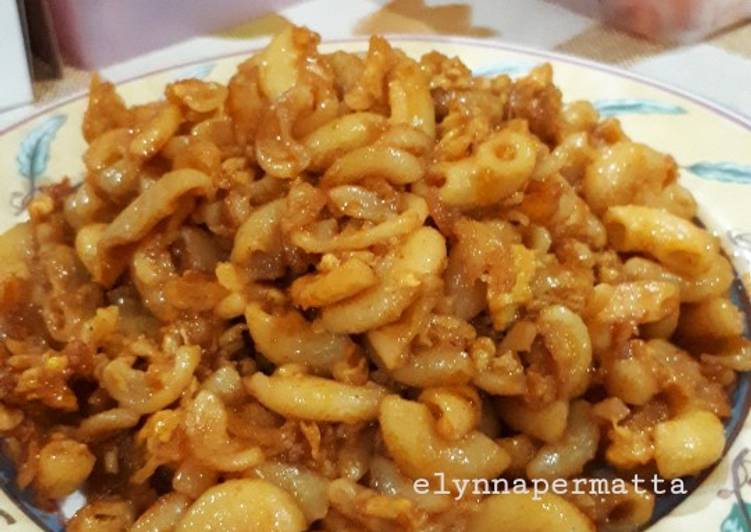 MakLor (Makaroni Telor) Pedas Manis Enak Banget
