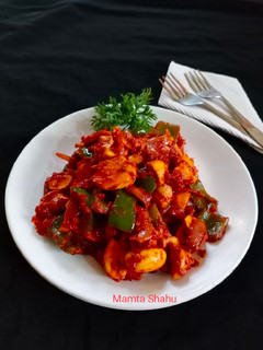 चिल्ली गार्लिक मशरूम (Chilli garlic mushroom recipe in hindi) रेसिपी मुख्य फोटो