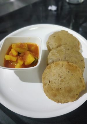 A picture of Masala poori.