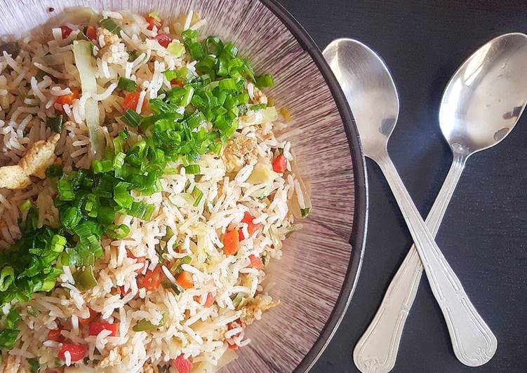 Step-by-Step Guide to Cook Favorite Egg fried rice