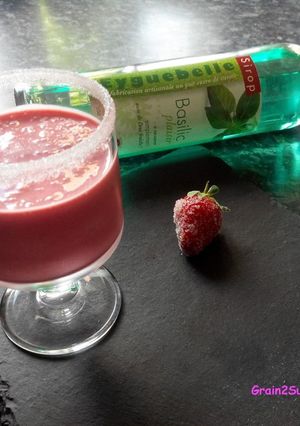 Une photo de Smoothie Fraise Basilic