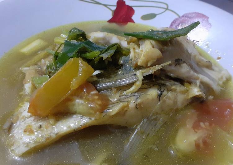 Sup Ikan Gurame Kuah Kuning