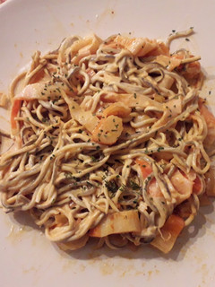 Una foto de Gulas y surimi con yogur