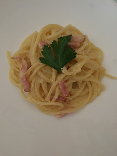 Una foto de Spaguettis a la carbonara