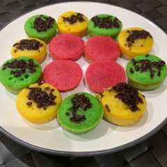 A picture of Kue Cubit rainbow.