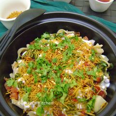 A picture of Pasta Chaat.