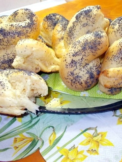 Foszlós vajas mákos csavart recept fotója