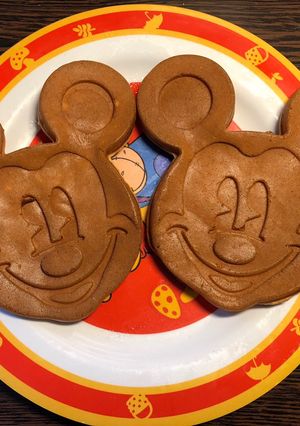 Joghurtos Mickey egér gofri recept fotója