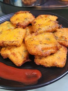 ब्रेड पकौड़ा (Bread pakoda recipe in hindi) रेसिपी मुख्य फोटो