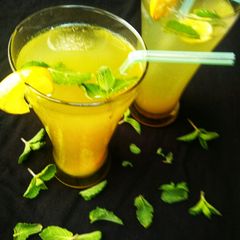 A picture of Fresh mint mojito.