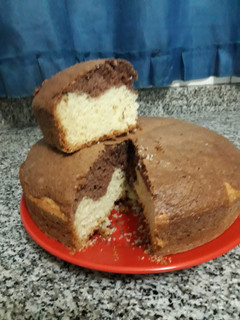 Una foto de Torta marmolada fácil