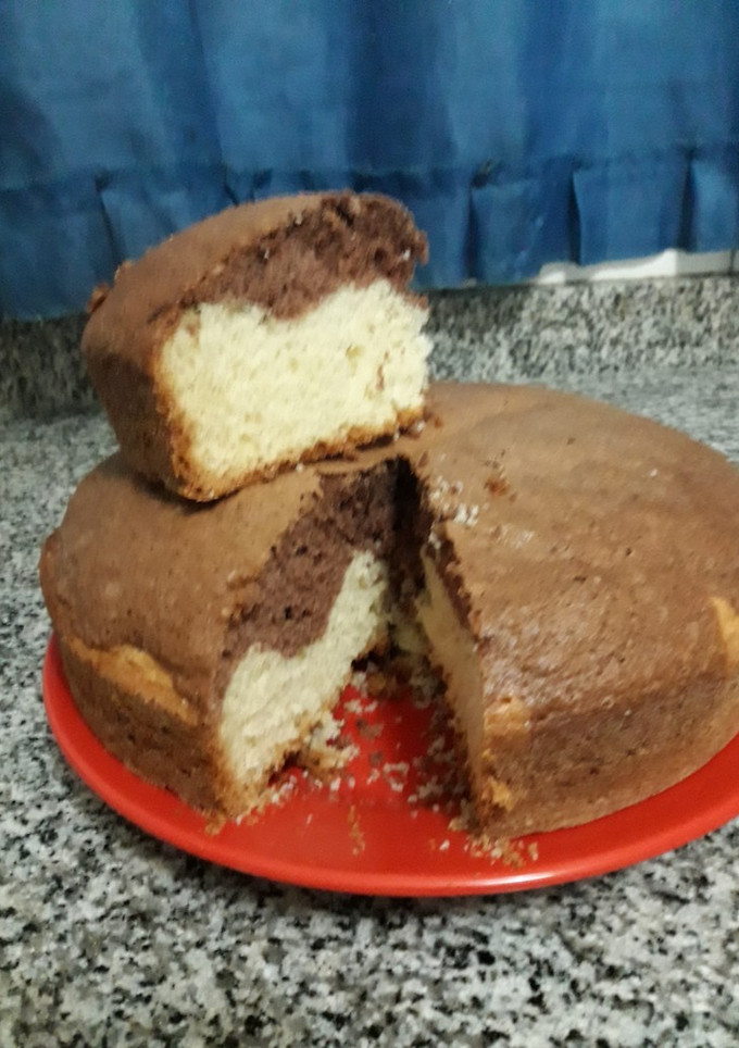 Una foto de Torta marmolada fácil