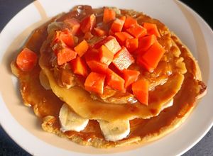 Una foto de Crêpes Manjar con Frutas