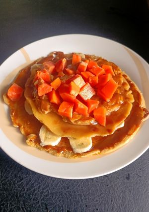 Una foto de Crêpes Manjar con Frutas