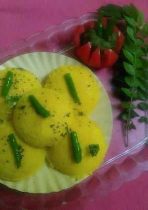 इडली ढोकला (Idli Dhokla recipe in hindi) रेसिपी मुख्य फोटो