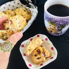 A picture of Rock Cakes.
