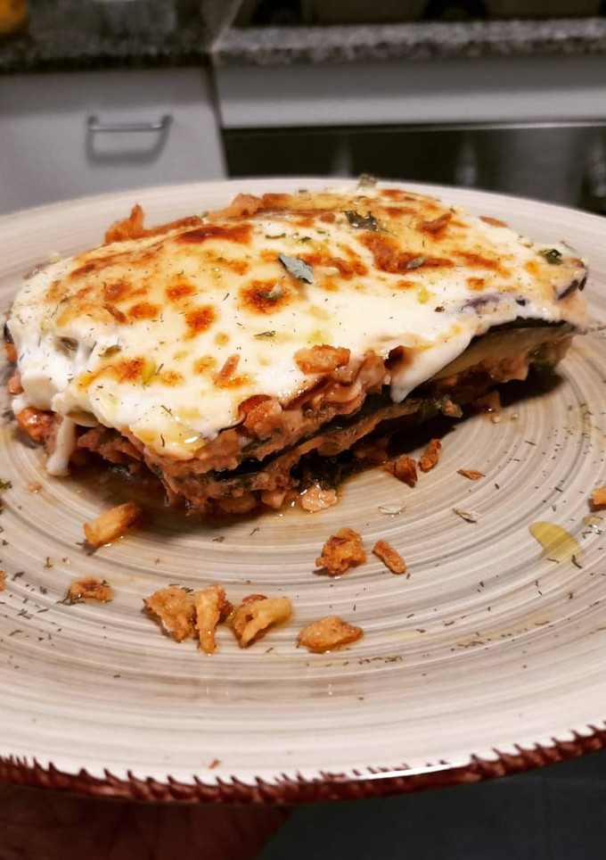 Una foto de Moussaka de salmón y espinacas