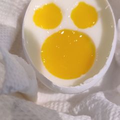 A picture of Mickey Mouse Egg.
