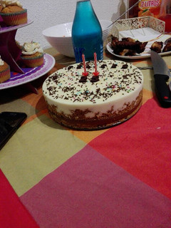Una foto de Tarta de dos chocolates