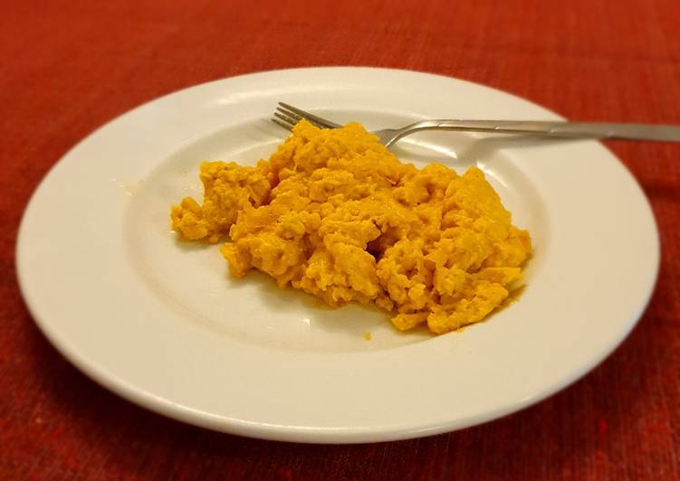 Easiest Way to Make Quick Golden scrambled eggs
