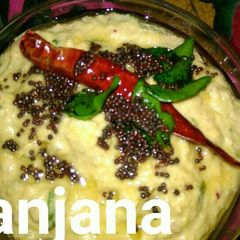 A picture of Raw mango and chana daal chutney.