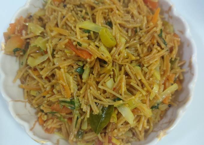 Vegetable Vermicelli Recipe by Nargis shaikh Shaukat - Cookpad