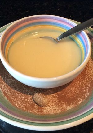 A picture of Bechamel/White Sauce.
