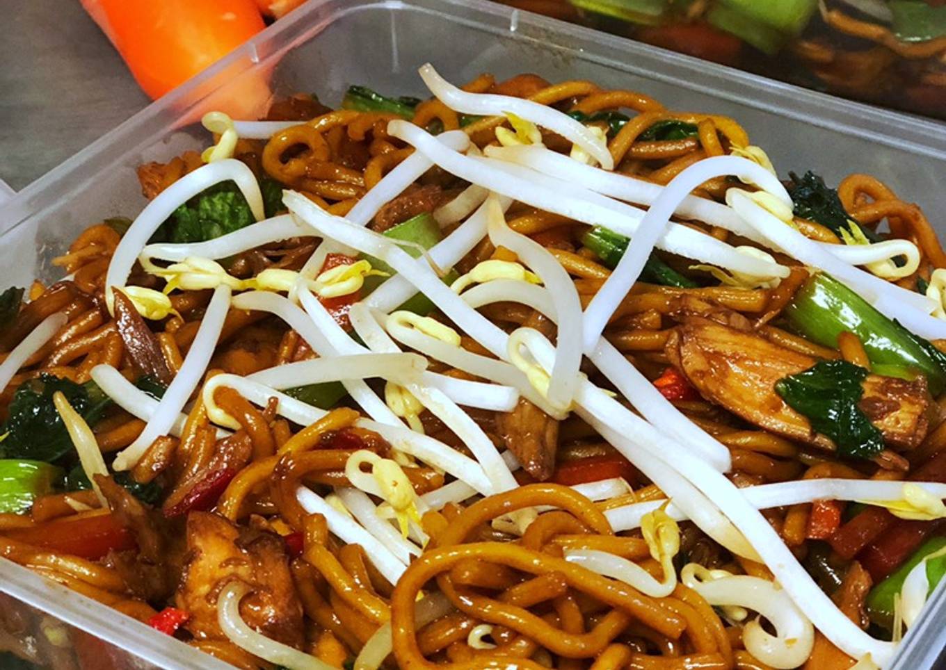 Mie Goreng Ayam (Enak, Mudah & Hemat)