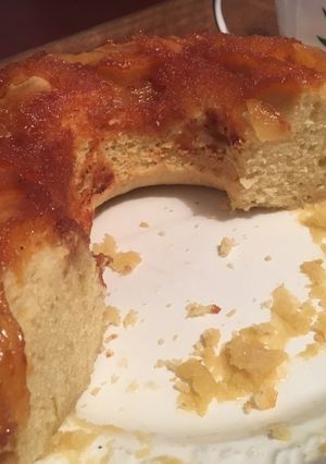 Una foto de Torta de manzana invertida con aceite