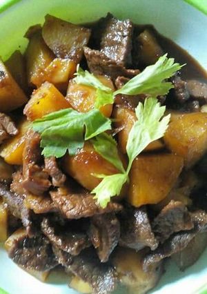 Foto resep Semur Daging Kentang