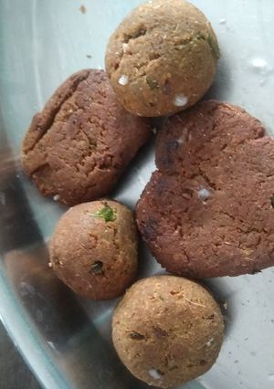 A picture of வாழைப்பூ வடை (Vaazhaipoo vadai recipe in tamil).