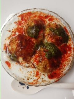 दही बड़े (Dahi bade recipe in hindi) रेसिपी मुख्य फोटो