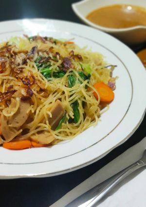 Foto resep Bihun Goreng Baso & Sayuran