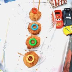 A picture of Pizza Balls.