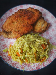 Una foto de Fideos chinos al wok con verduras