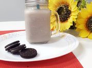 A picture of chocolate oreo cookies