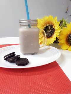 A picture of Oreo Shake.