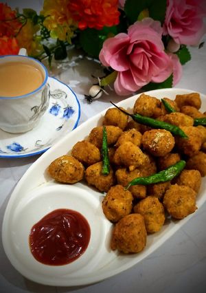 मूंगदाल भजिया (Moong dal bhajiya recipe in hindi) रेसिपी मुख्य फोटो