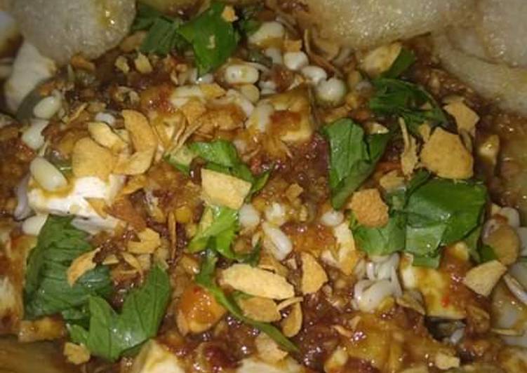 Tahu lontong